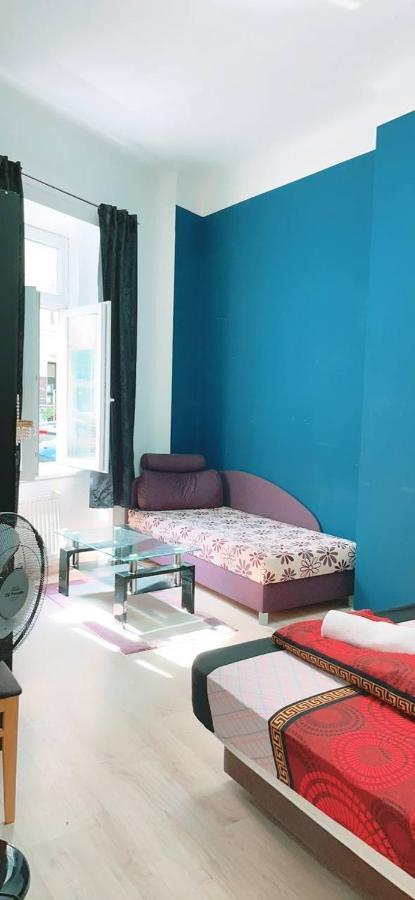Comfort Studio 3P Km Vienna Luaran gambar