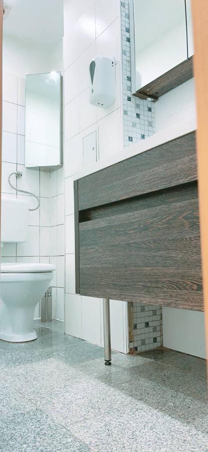 Comfort Studio 3P Km Vienna Luaran gambar