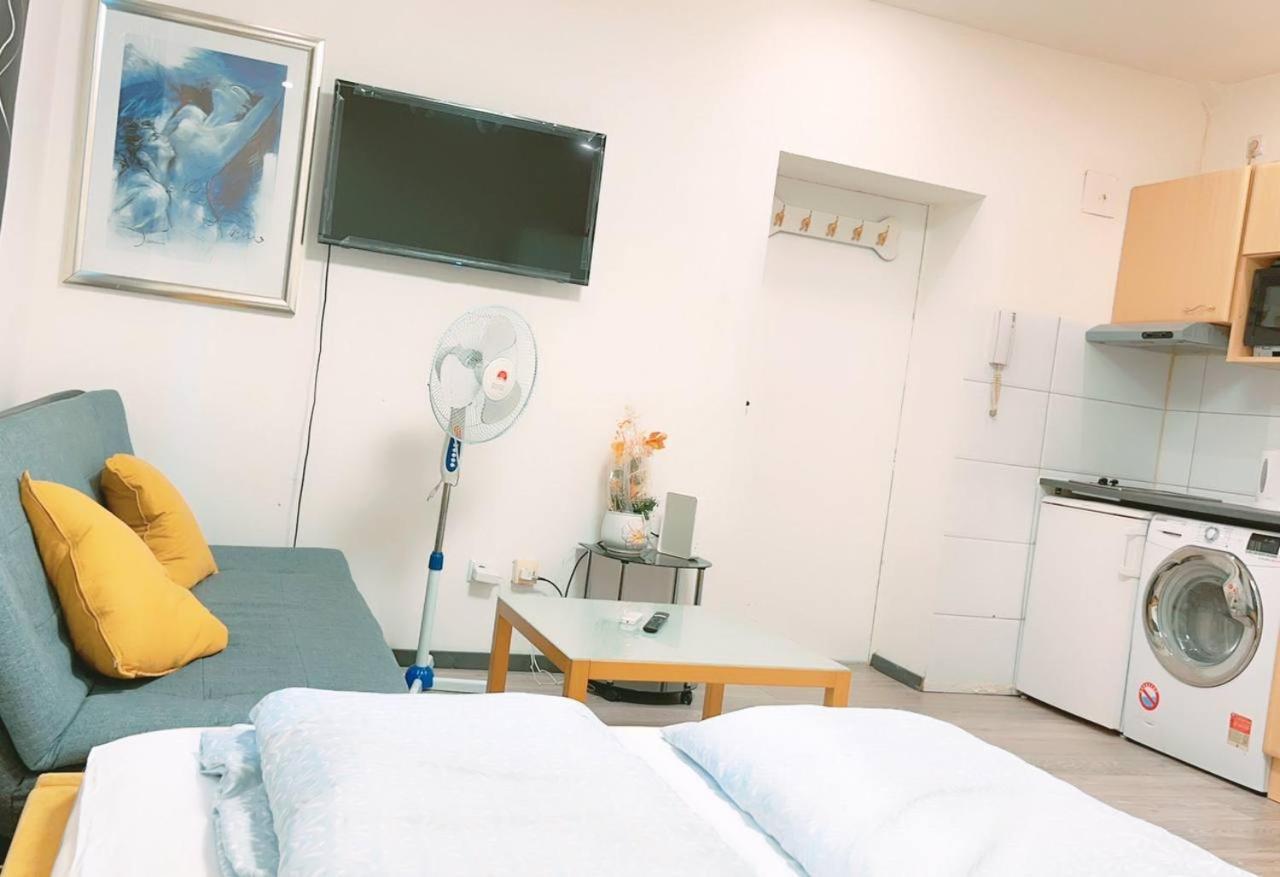 Comfort Studio 3P Km Vienna Luaran gambar