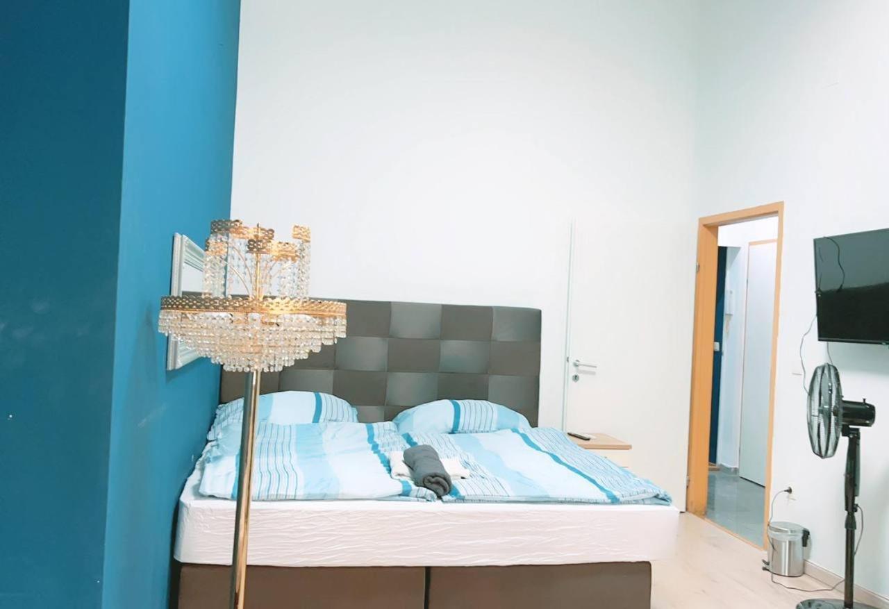 Comfort Studio 3P Km Vienna Luaran gambar
